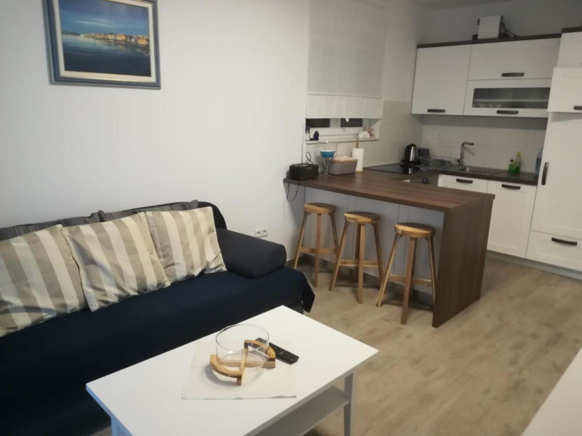 נין Apartment Antonella מראה חיצוני תמונה