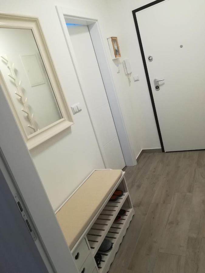 נין Apartment Antonella מראה חיצוני תמונה
