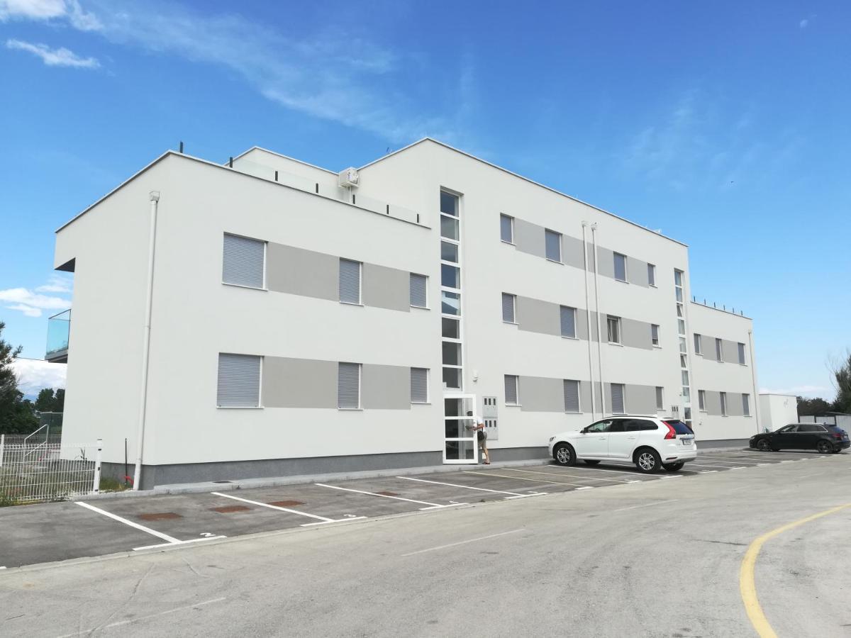 נין Apartment Antonella מראה חיצוני תמונה
